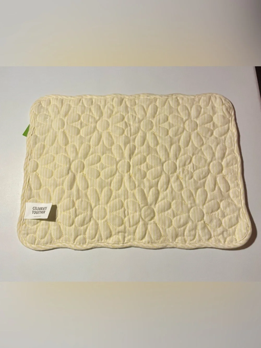 Kohl’s Celebrate Together Spring Flower Quilted Reversible Placemat Yellow NWT